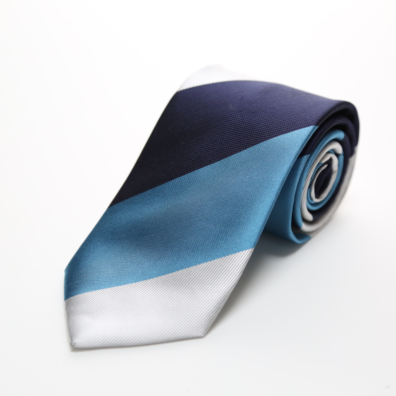 ストライプネクタイ  ブルー  ネクタイ  FATTURA  日本製  メンズファッション  ネクタイ  コーデ  シルク100％